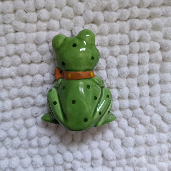 Frog Figurine Bundle - Picture 15 of 16